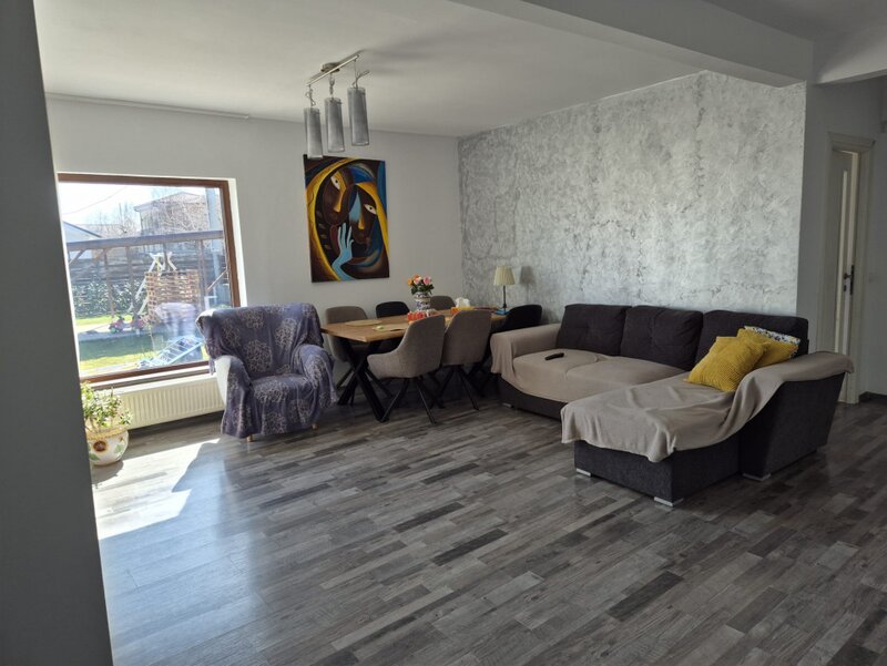 Casa Darza P, carport, curte cocheta, utilata si mobilata