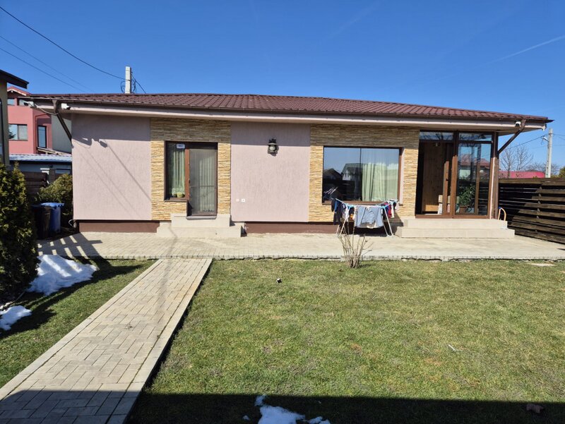 Casa Darza P, carport, curte cocheta, utilata si mobilata